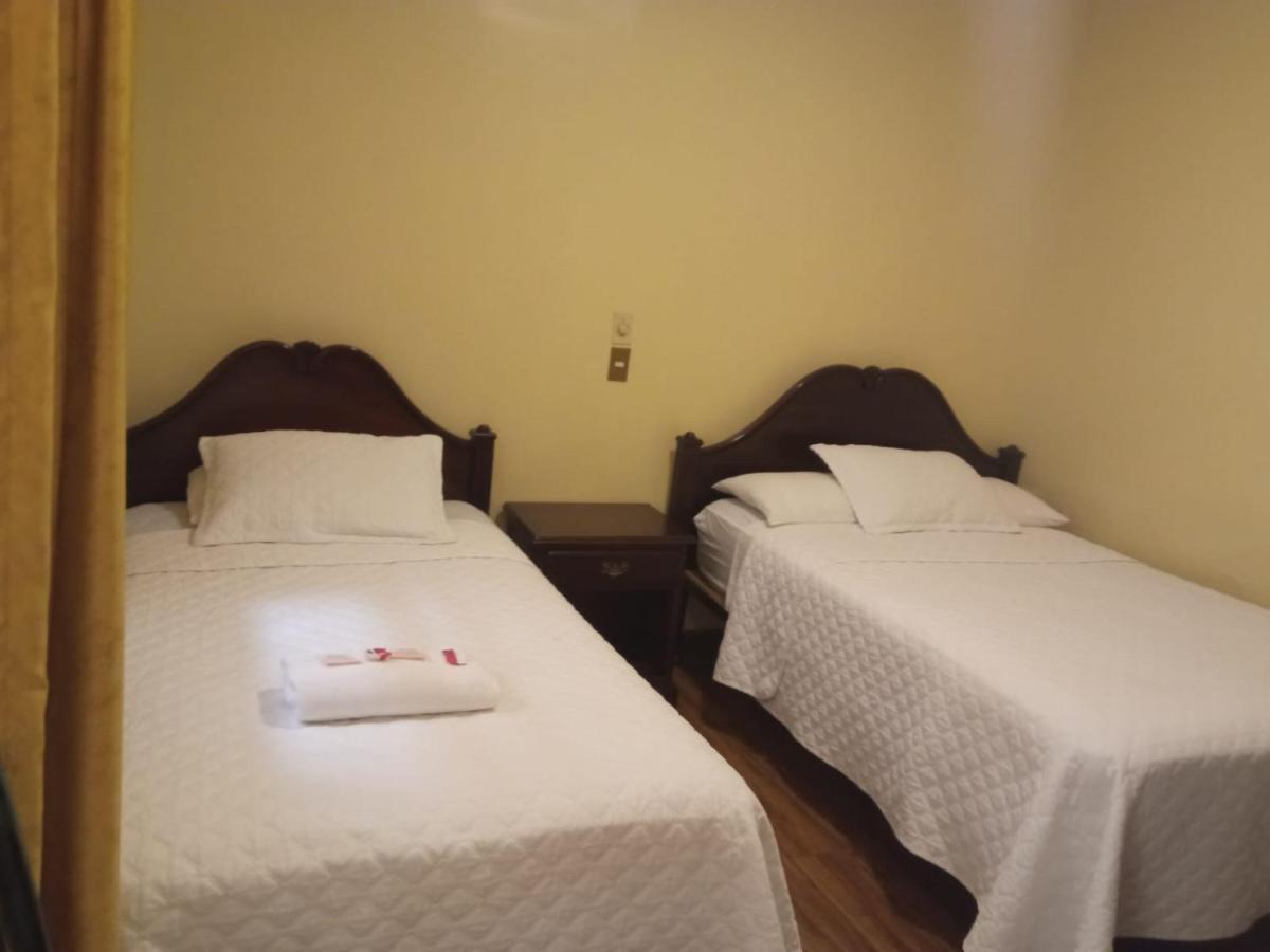 Hotel Del Calderon 昆卡 外观 照片