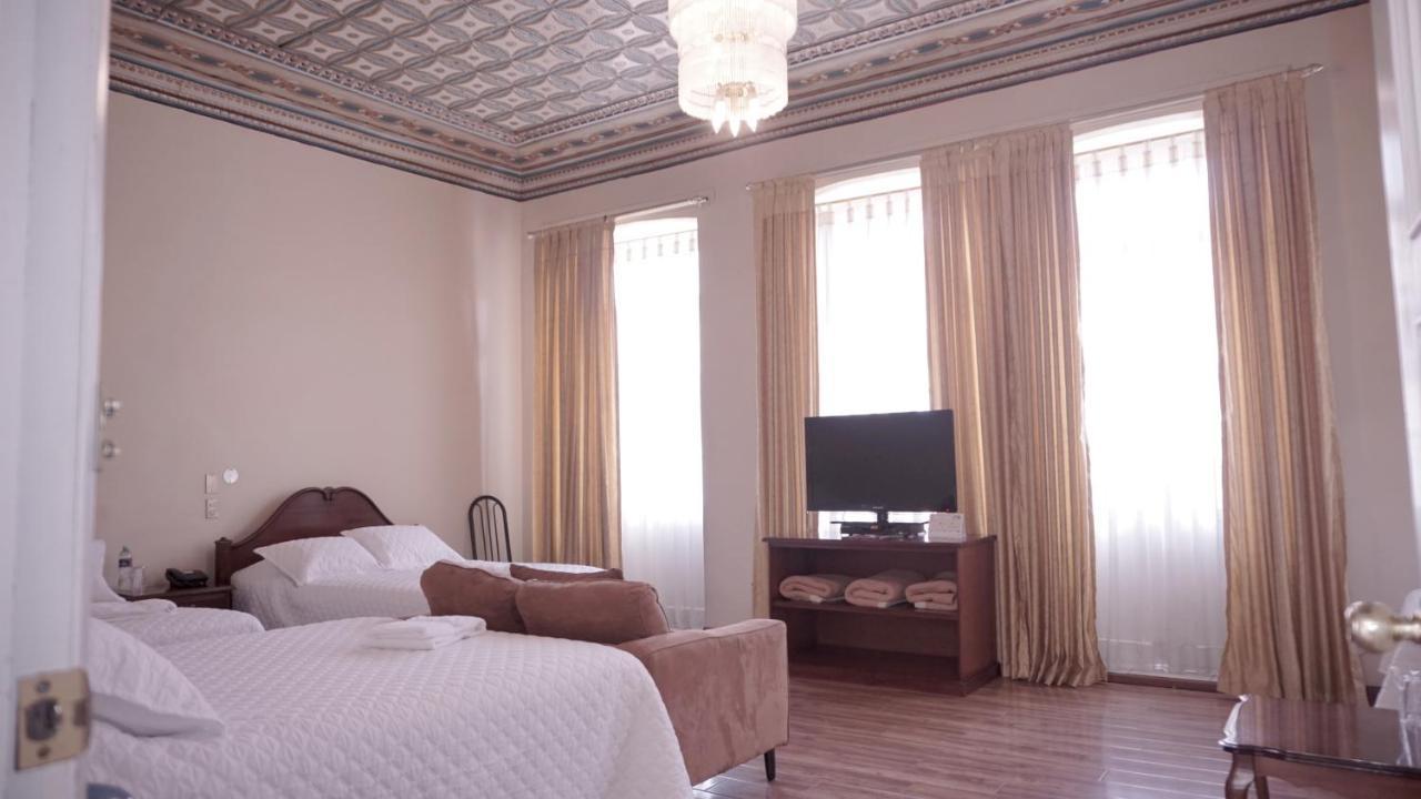 Hotel Del Calderon 昆卡 外观 照片