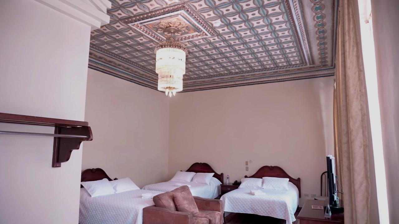 Hotel Del Calderon 昆卡 外观 照片