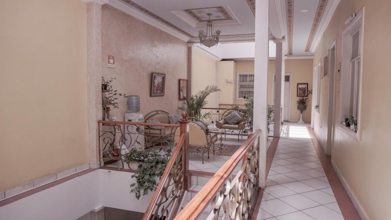 Hotel Del Calderon 昆卡 外观 照片
