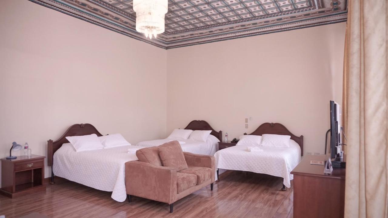Hotel Del Calderon 昆卡 外观 照片