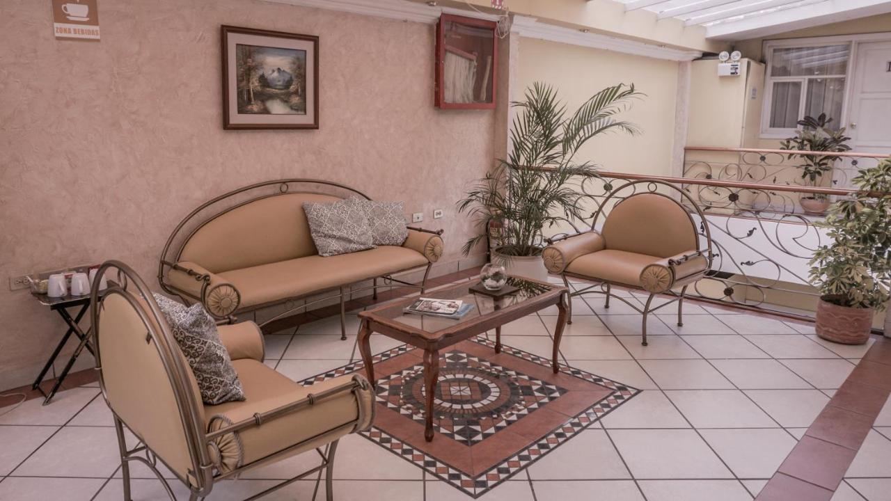 Hotel Del Calderon 昆卡 外观 照片